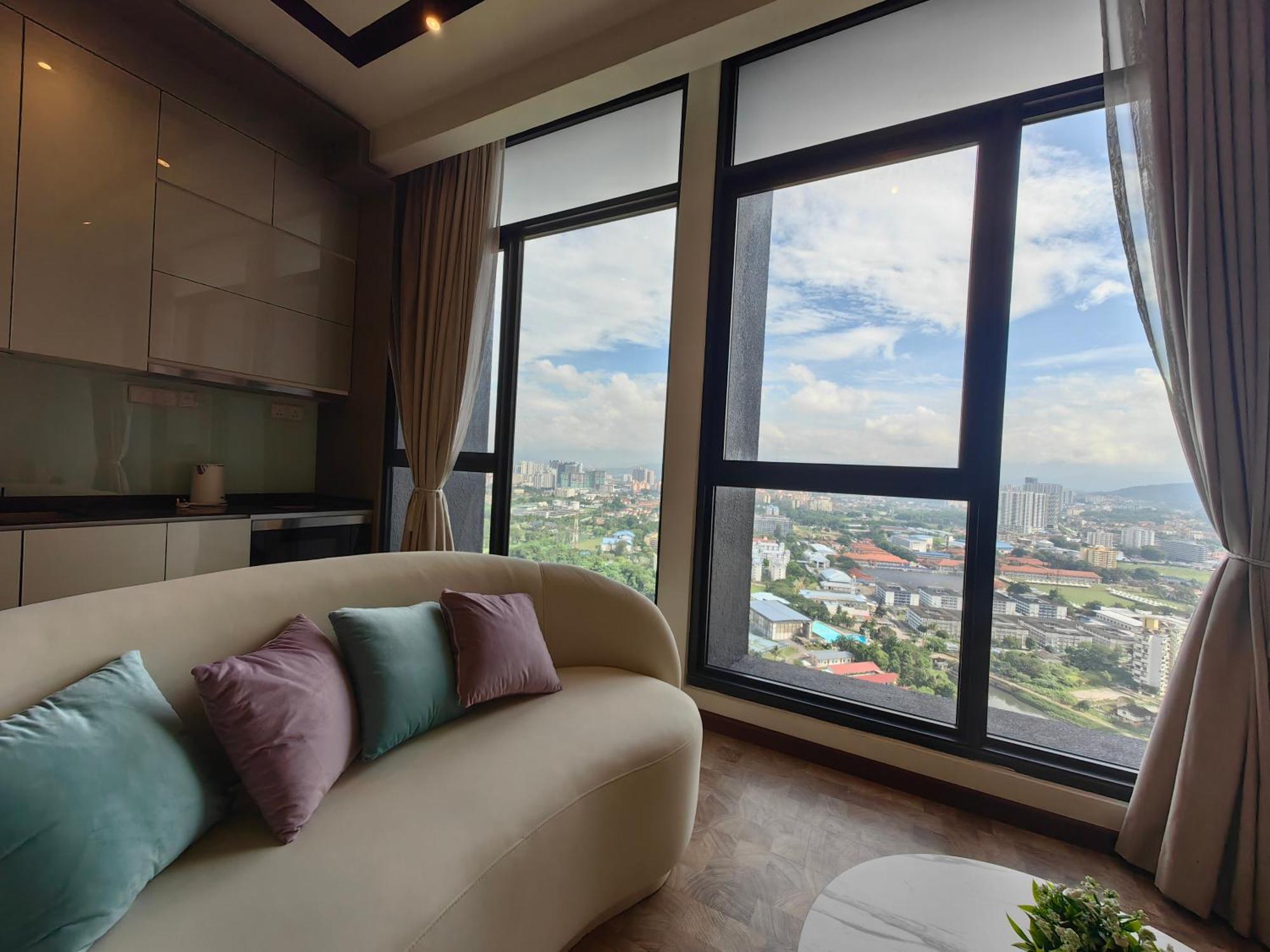 Expressionz Designer Suites Host By Aurora Premium Stay クアラルンプール エクステリア 写真