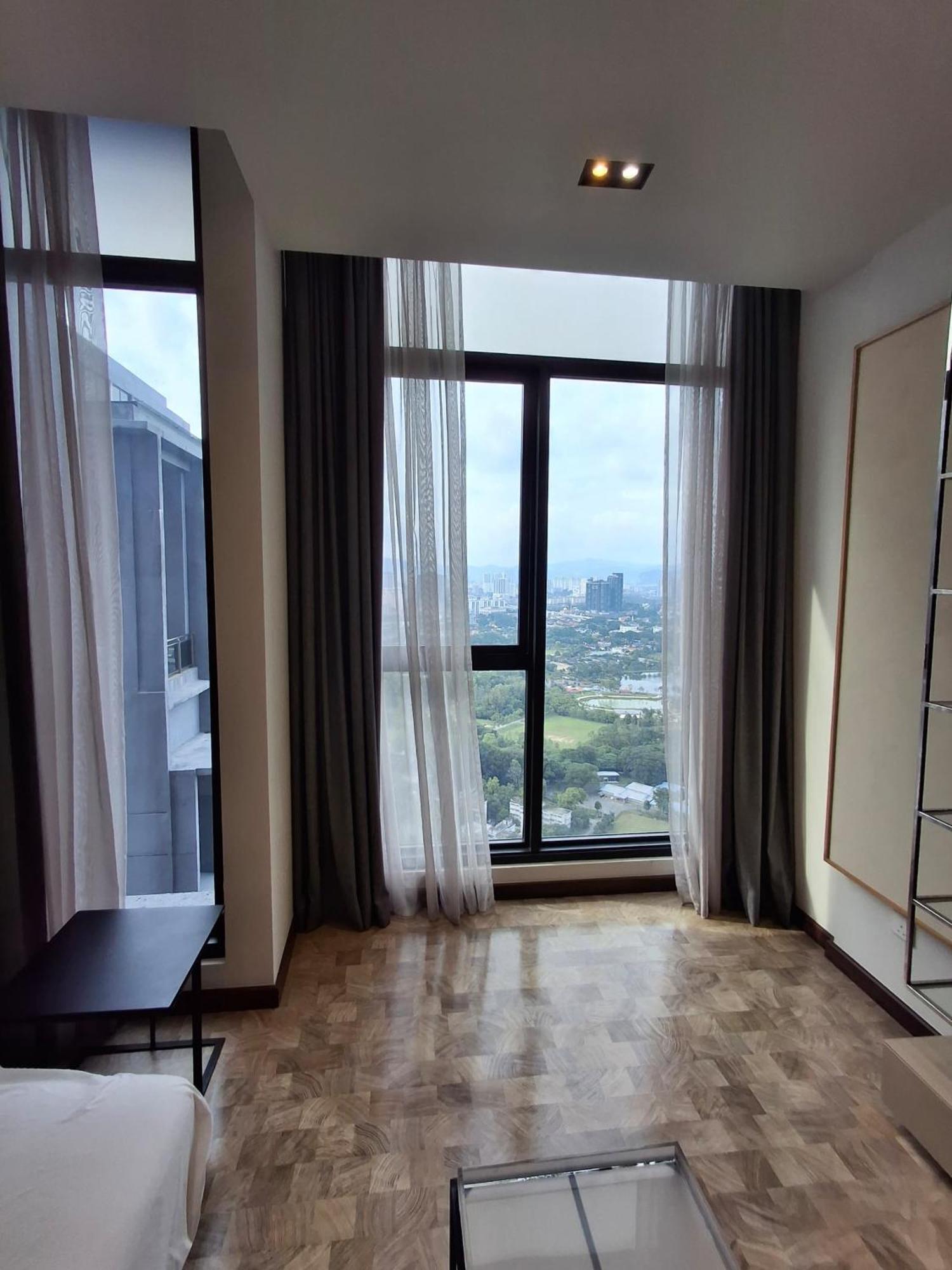 Expressionz Designer Suites Host By Aurora Premium Stay クアラルンプール エクステリア 写真